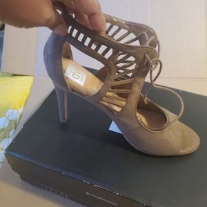 Taupe microsuede 3 inch hills